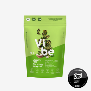 Vibe - Chips de kale, Crème sure végétalienne et oignons verts